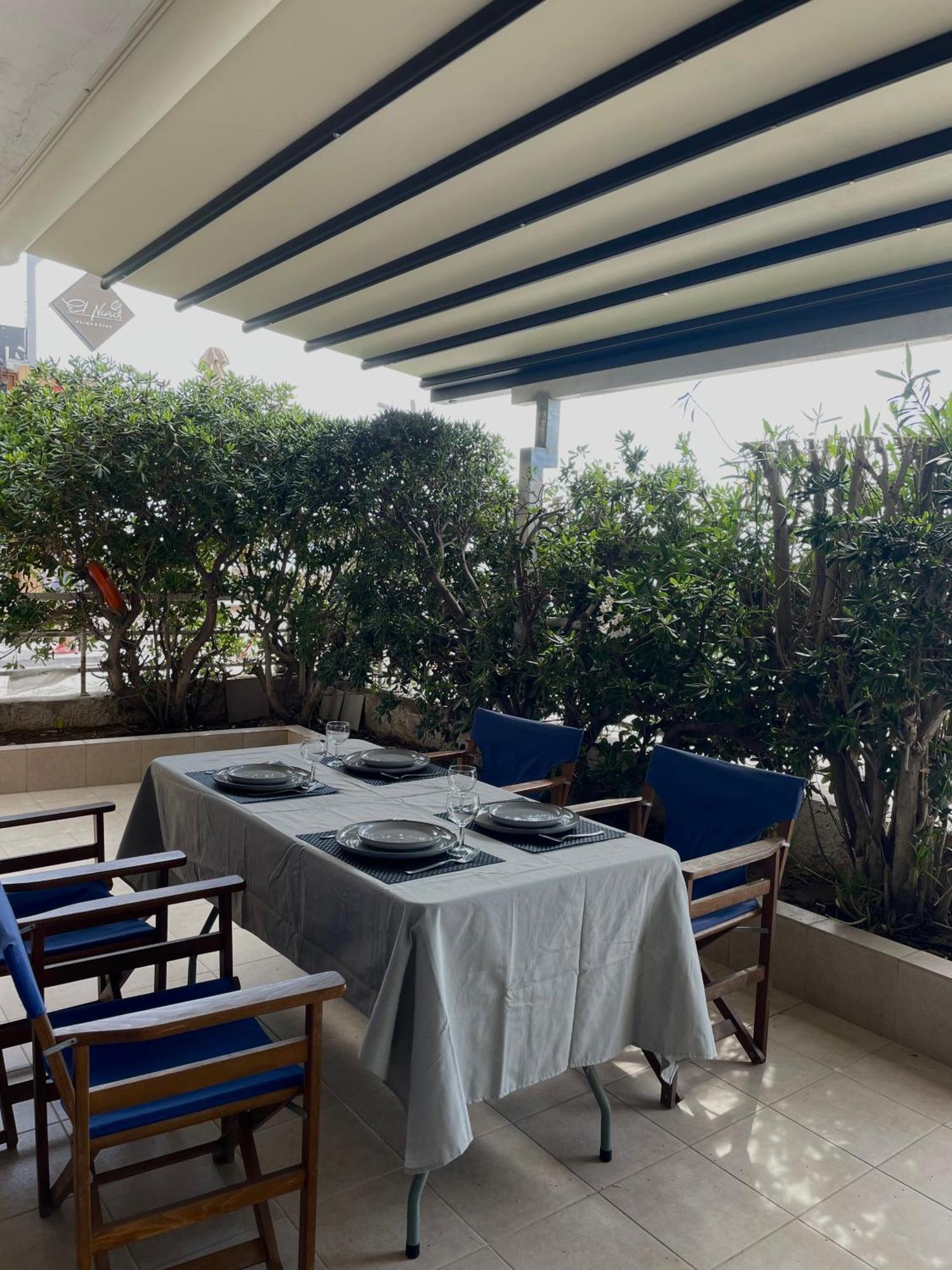 Sea La Vie - Beachfront Retreat Loutraki  Exterior photo